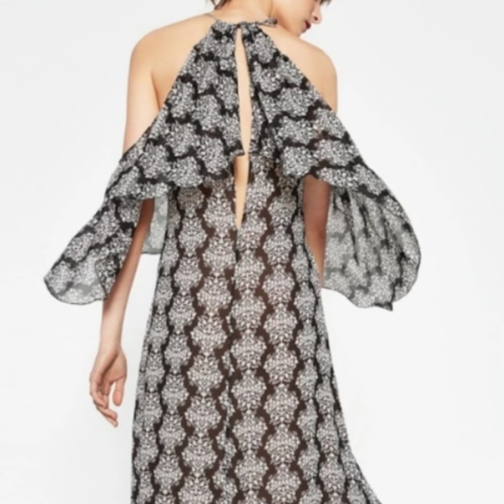 ❤SOLD❤ ZARA // flowy cold shoulder ruffle dress - Picture 10 of 15